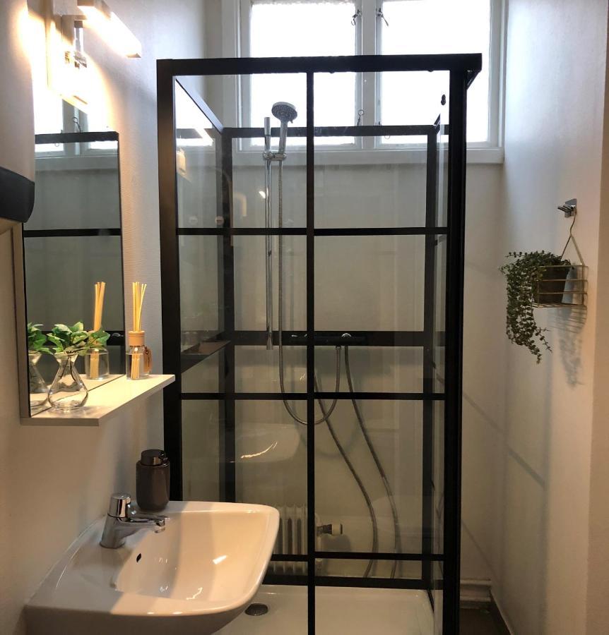 Jaernvaegshotellet B&B سكارا المظهر الخارجي الصورة