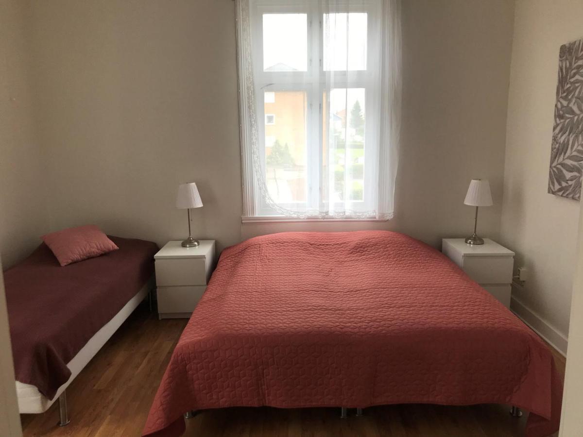 Jaernvaegshotellet B&B سكارا المظهر الخارجي الصورة