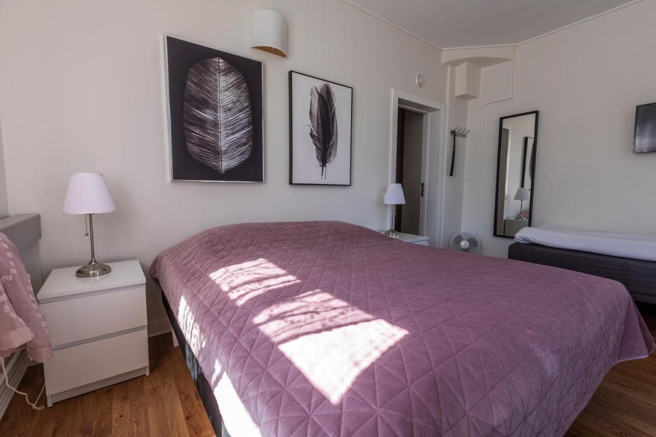 Jaernvaegshotellet B&B سكارا المظهر الخارجي الصورة